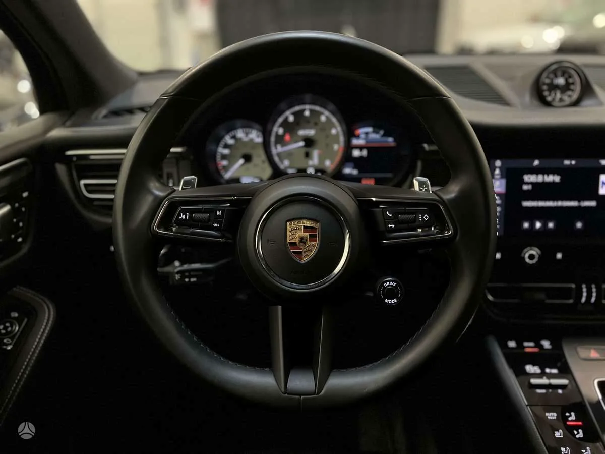 Porsche Macan GTS 4