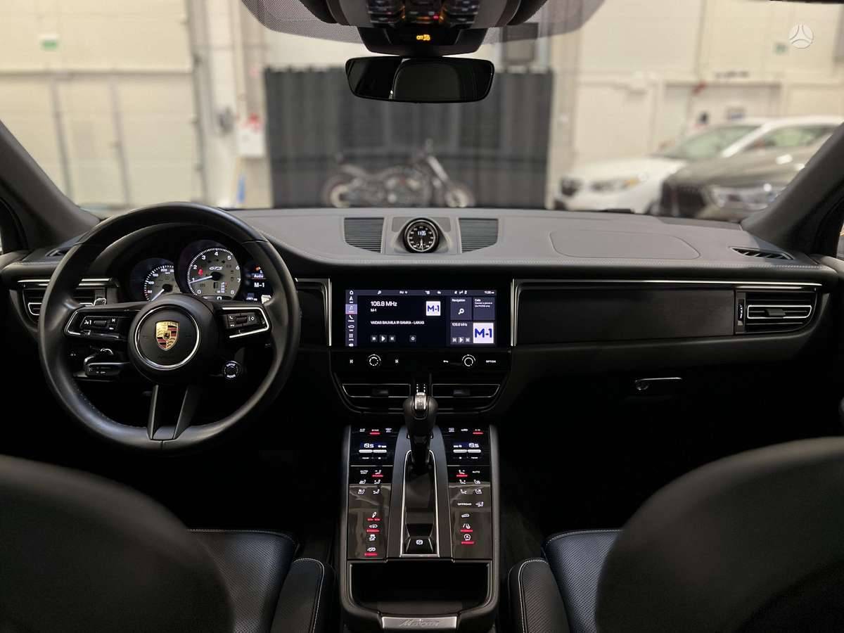 Porsche Macan GTS 5